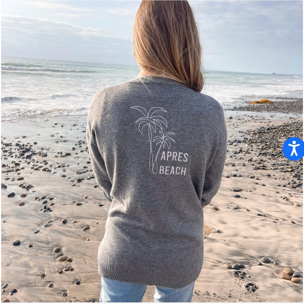 EUC BEACHLY APRES BEACH CARDIGAN LIMESTONE. Size Small/Medium. Sold out online.